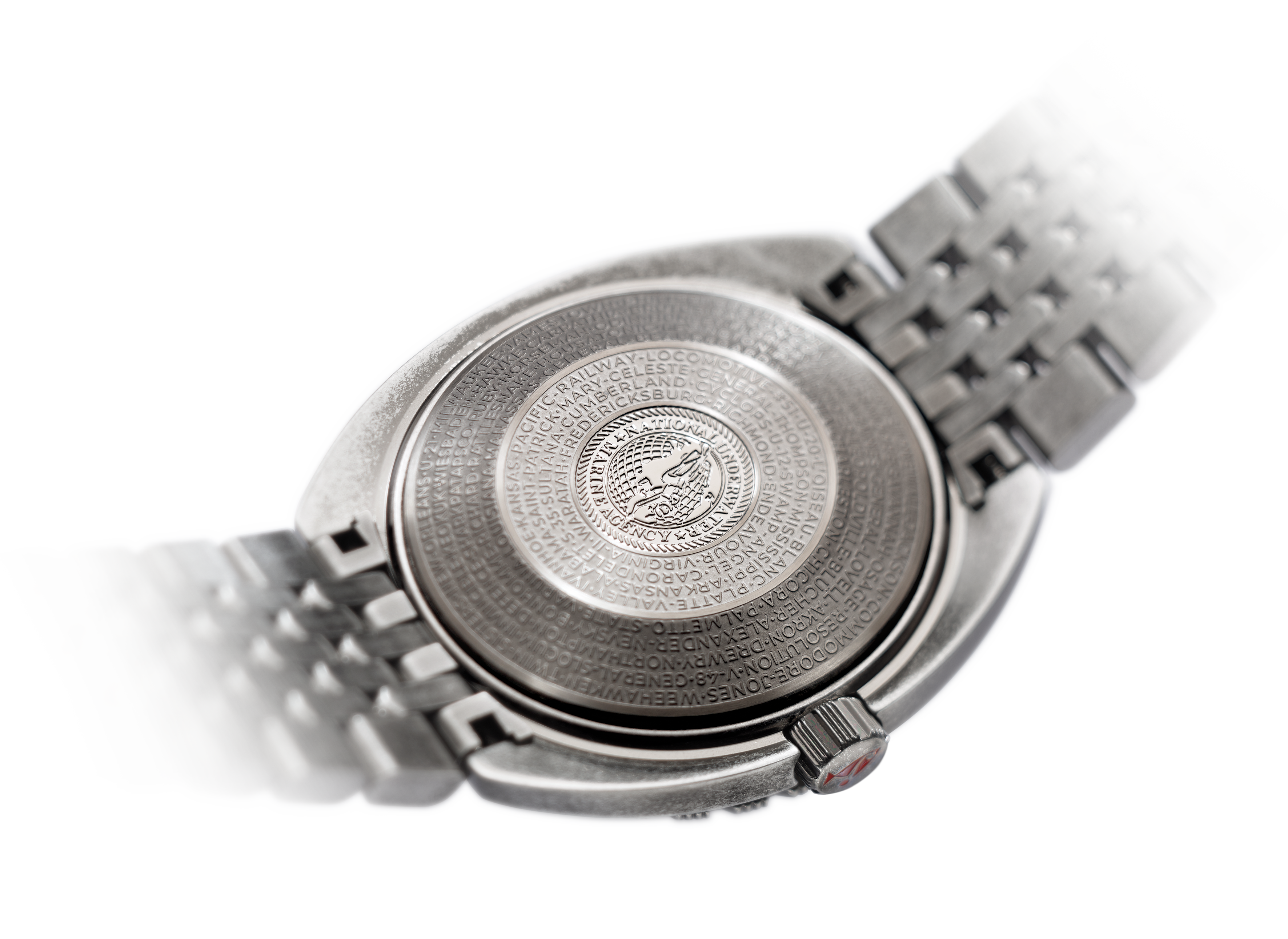 서브 300T 클라이브 커슬러